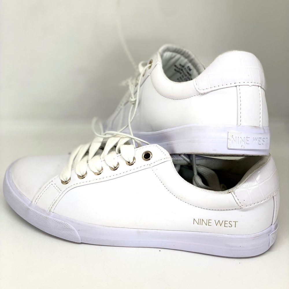 NINE WEST💥NEW~SOLD OUT💥Women’s White Sneakers Size 6M - Picture 5 of 7